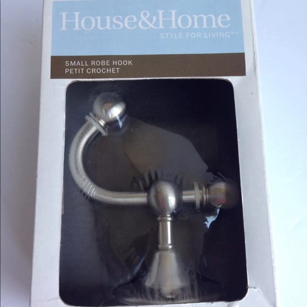 Metal Robe Bathroom Hook Satin Nickel Finish NEW IN BOX